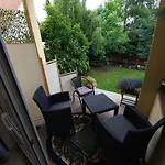 Nowy 2 Przy Termach Cieplickich Apartmán